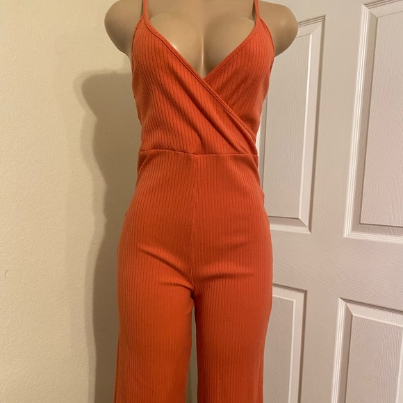 Romper - Picture 2 of 3